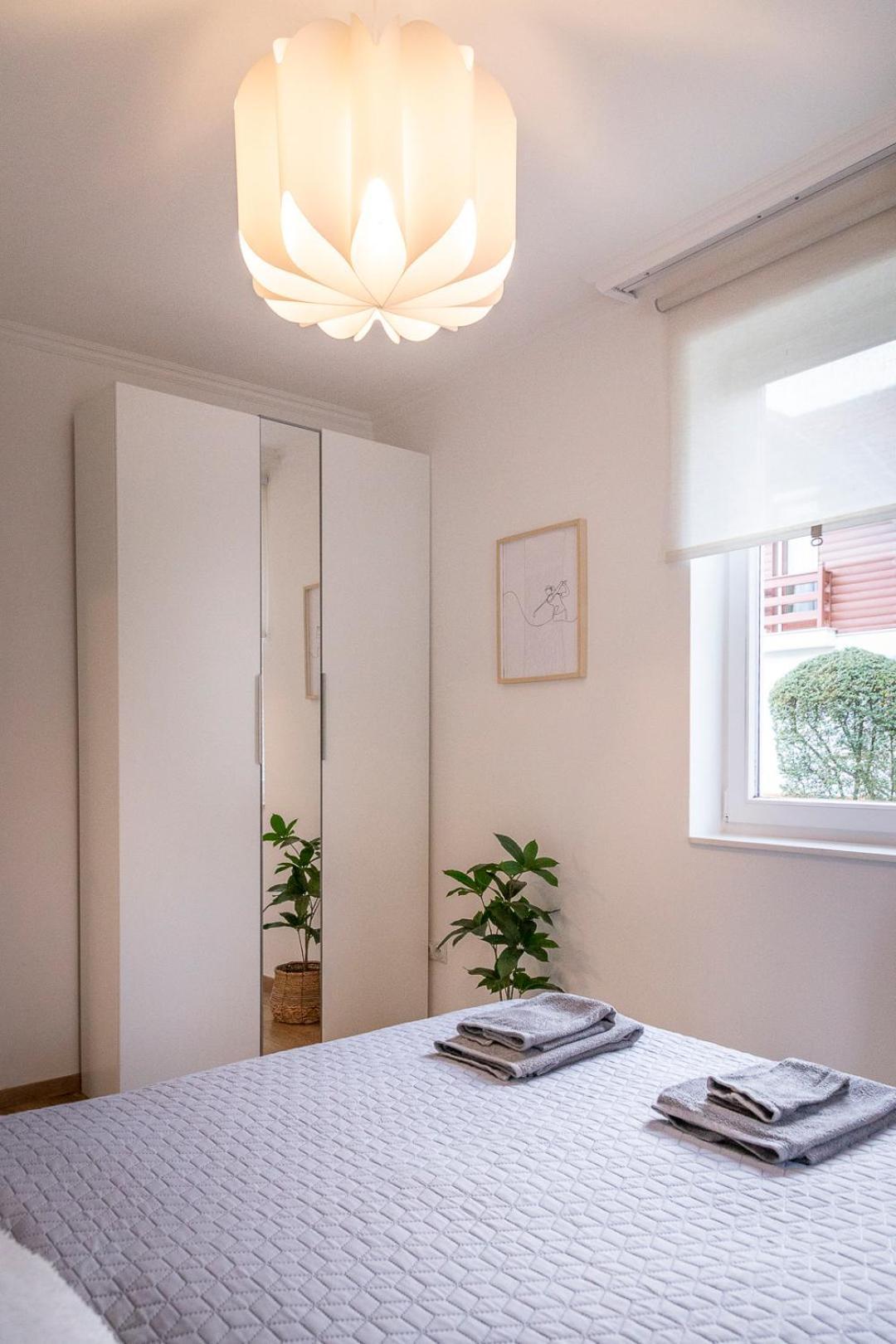 Birdie Apartman Золочань Екстер'єр фото