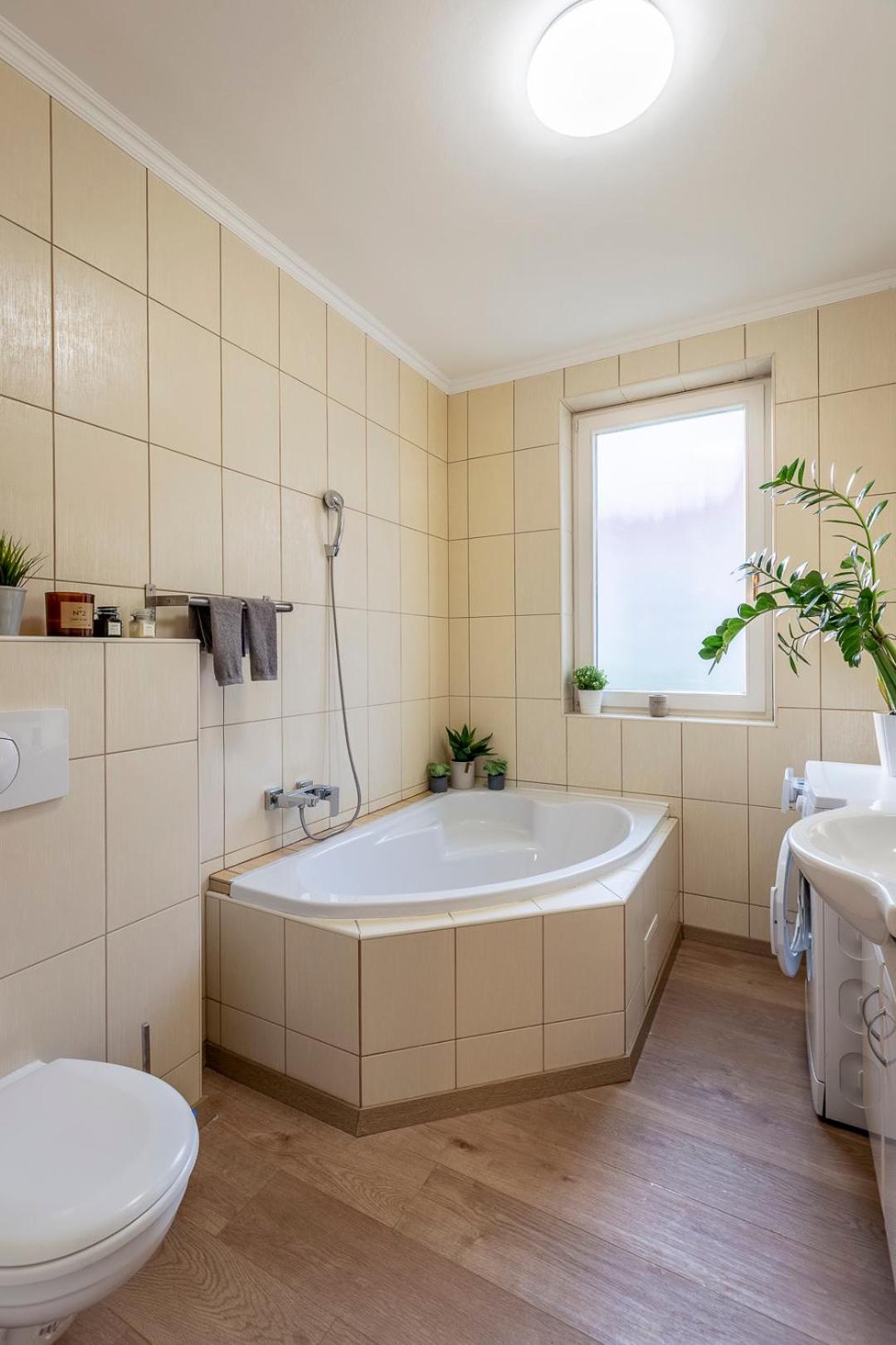 Birdie Apartman Золочань Екстер'єр фото